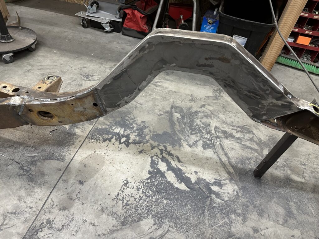 Actual Black Cloud C-notch fabrication on Ole Nasty's frame